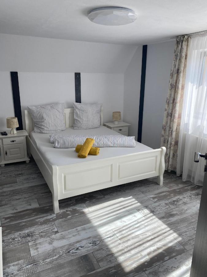 Vila Smiley Avrig Bagian luar foto