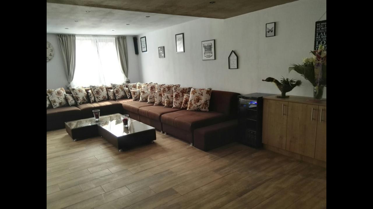Vila Smiley Avrig Bagian luar foto